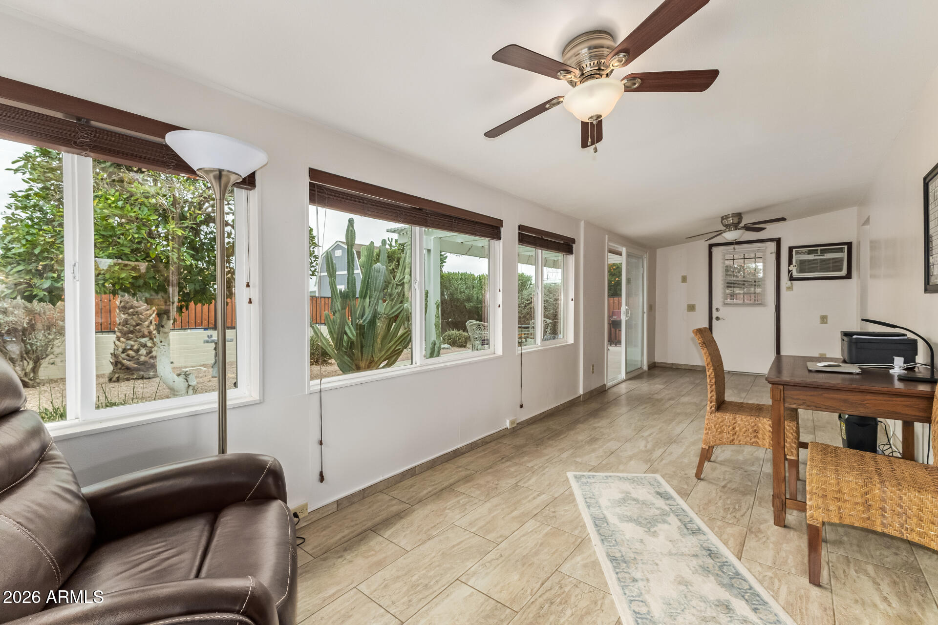 5349 E DALLAS Street