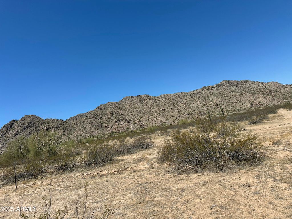 Photo of 0 N Stonebluff Road #0, Maricopa, AZ 85139 (MLS # 6892687)