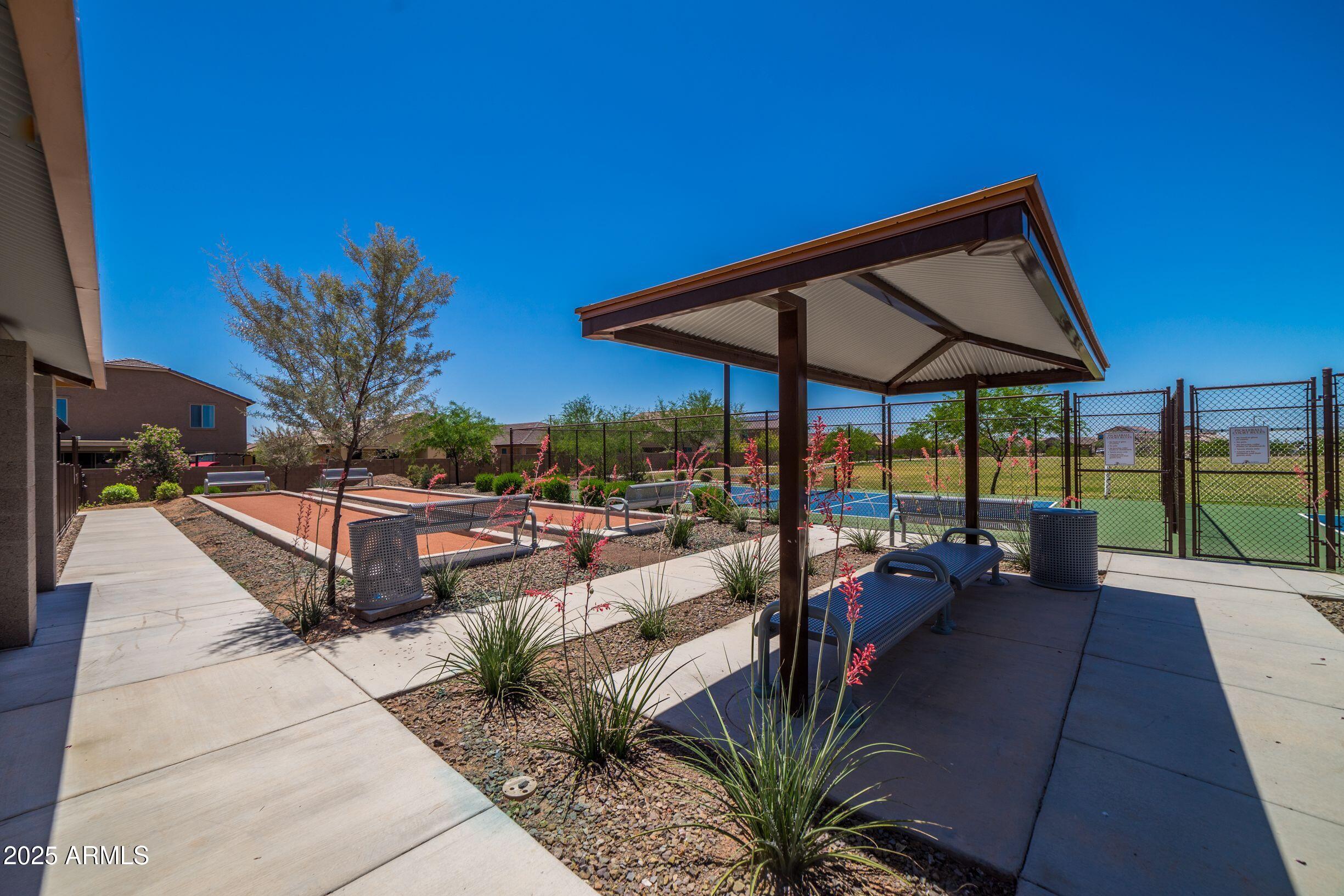 17373 W JESSIE Lane