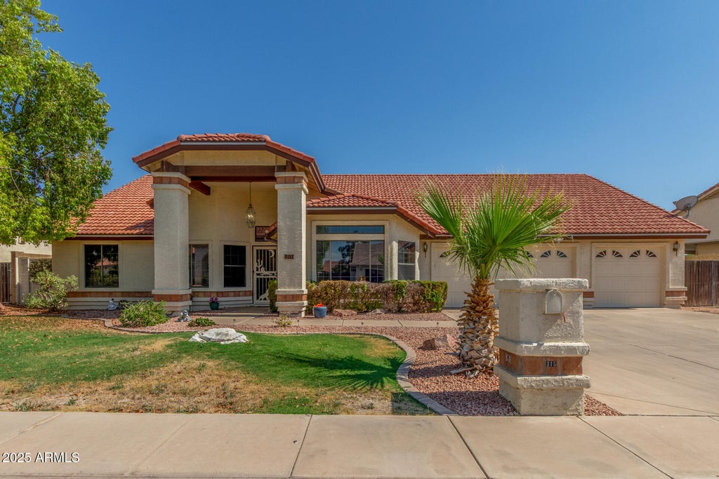 Photo of 315 W Mcnair Street, Chandler, AZ 85225 (MLS # 7085975)