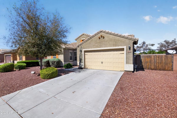 18576 W KENDALL ST, GOODYEAR, AZ 85338 - Image fe31e105140cde9bbaabd231f4ef0e3d/3740197143