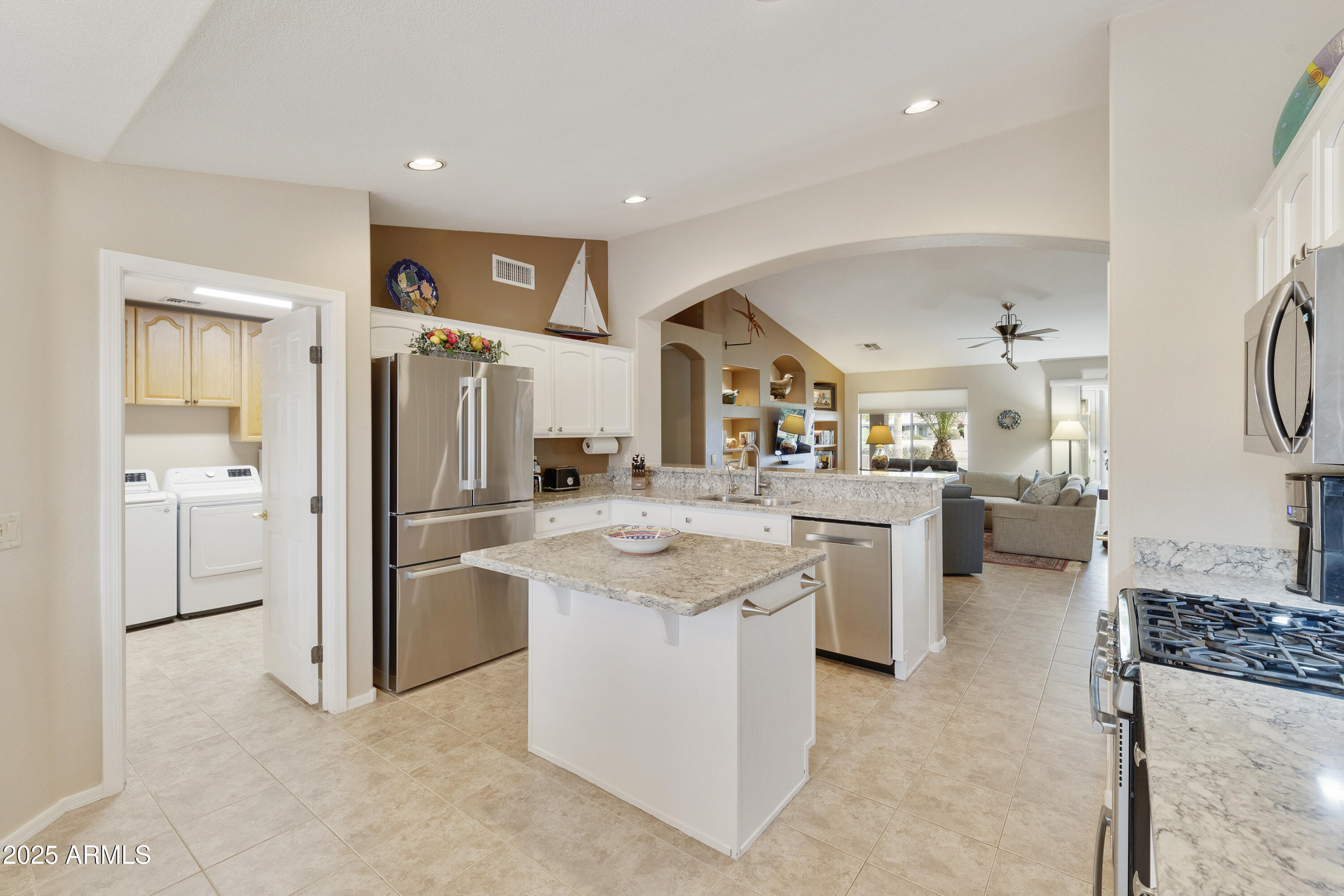 9230 E CEDAR WAXWING Drive