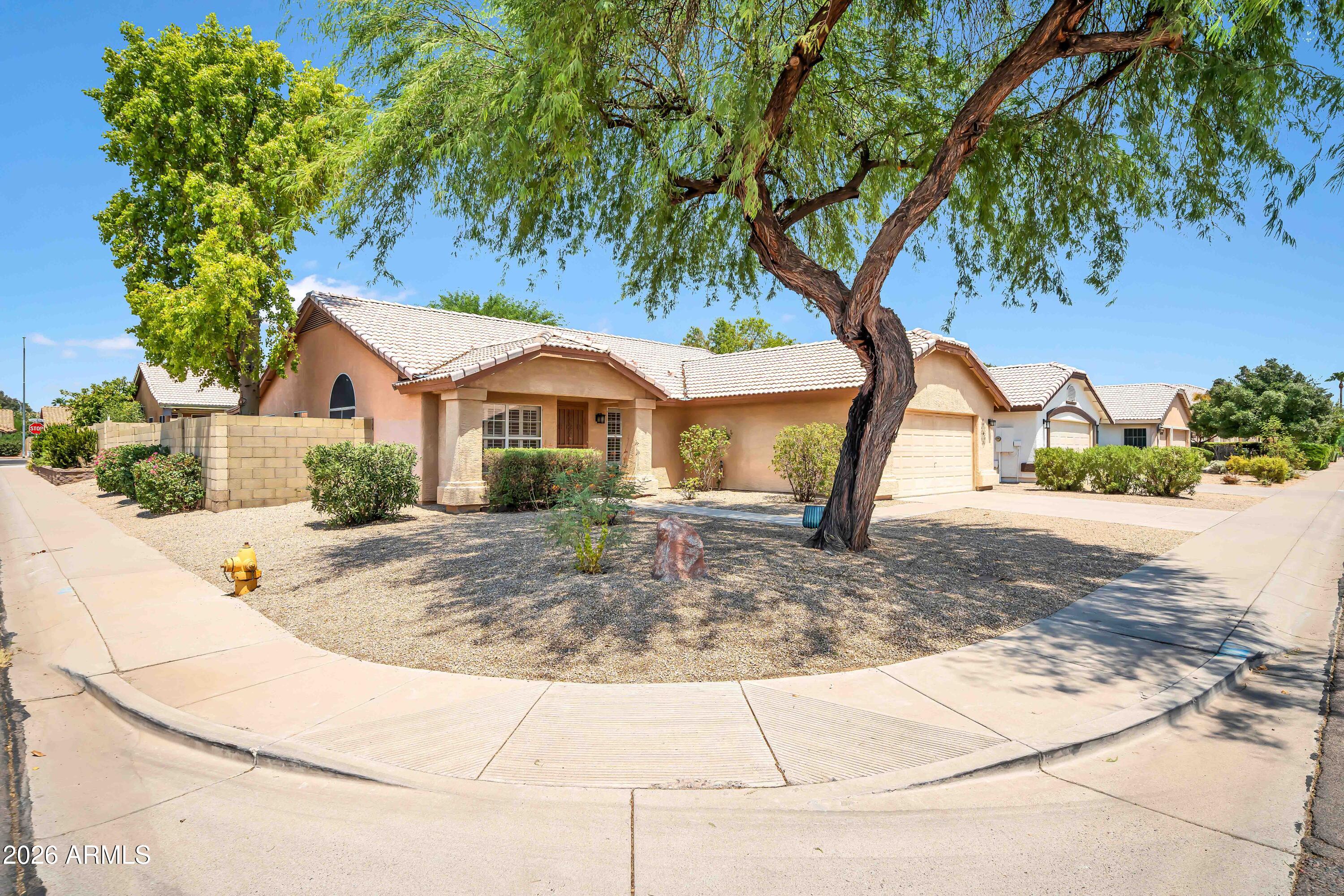 4502 E SAINT JOHN Road