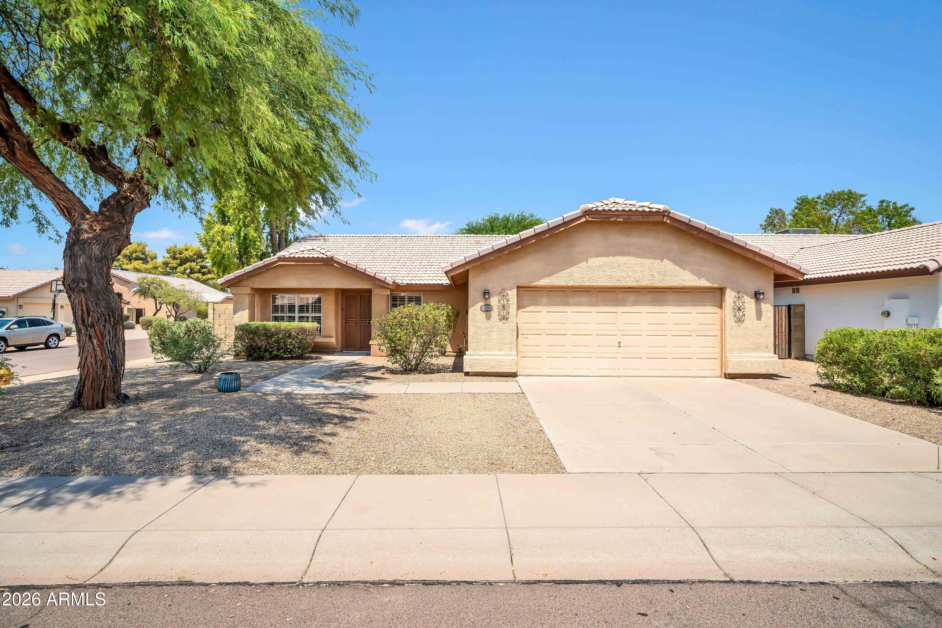 4502 E SAINT JOHN Road