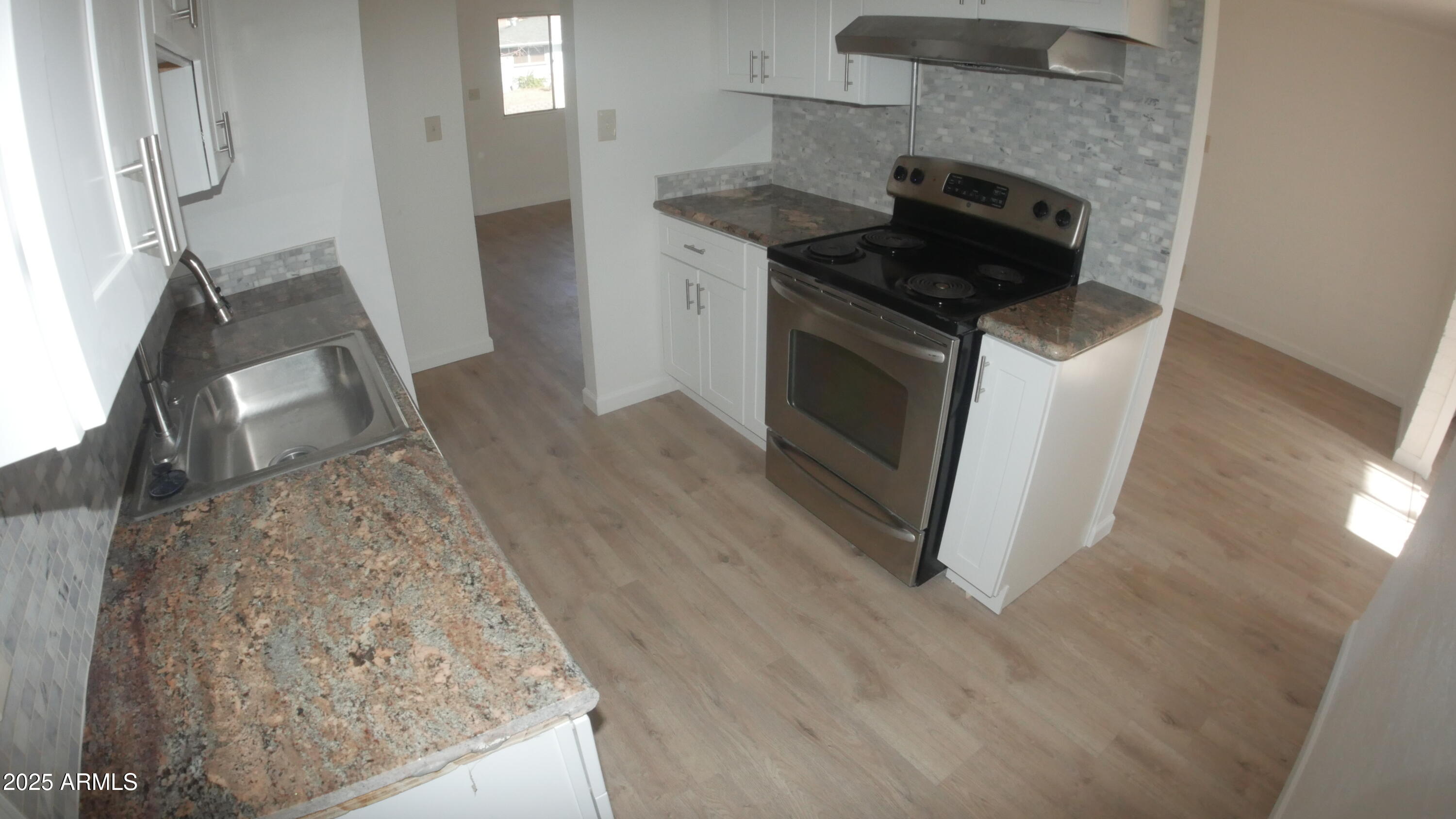 327 W FAIRHAVEN Road