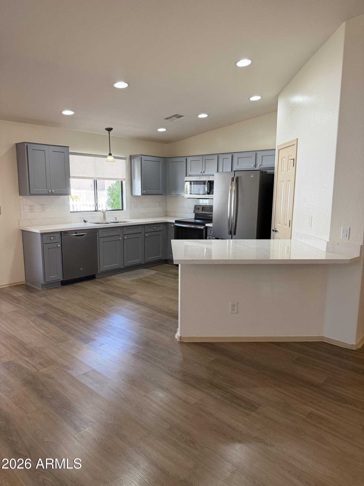 2101 S MERIDIAN Road 255