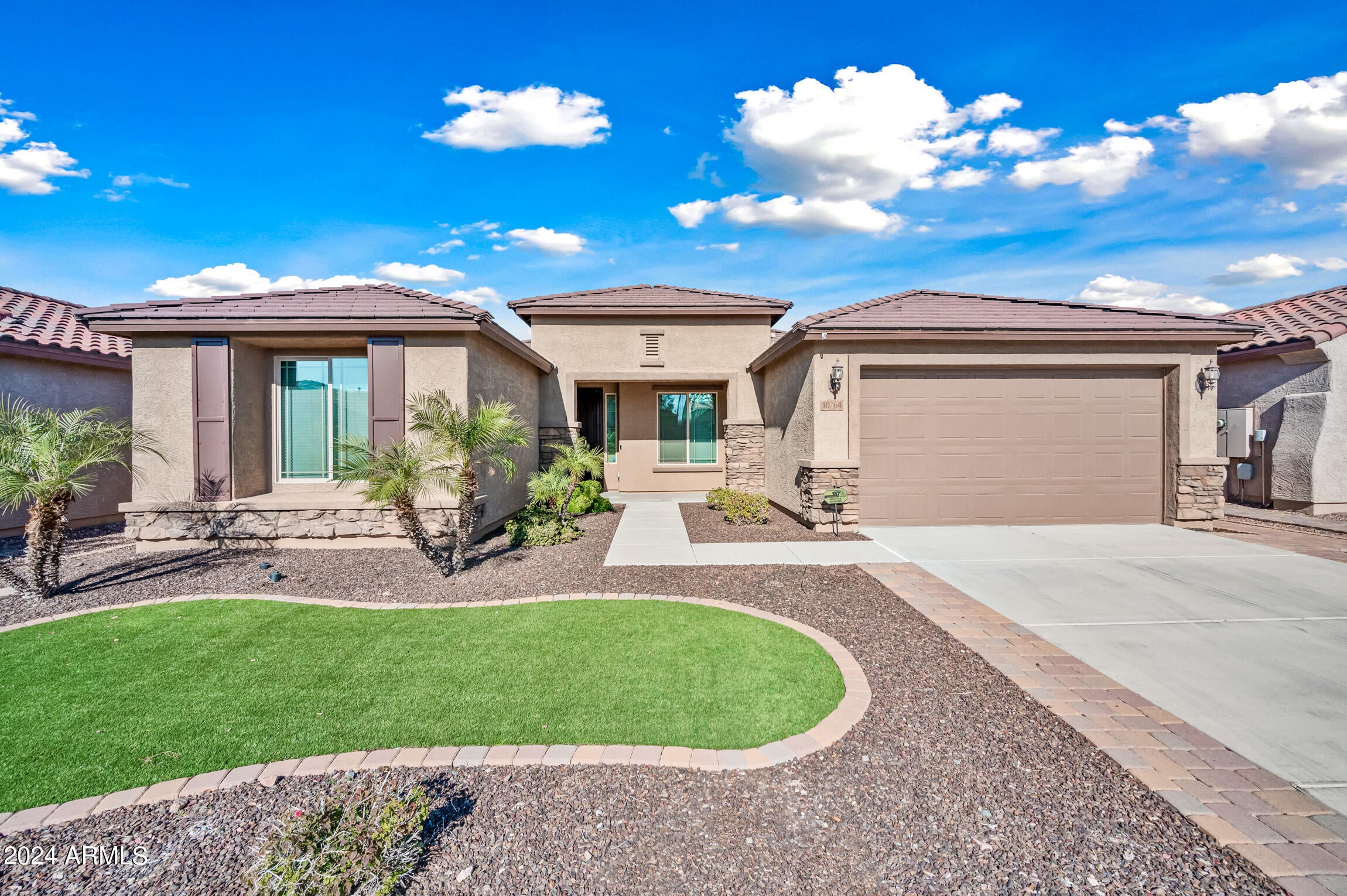 10764 W Prickly Pear Trail