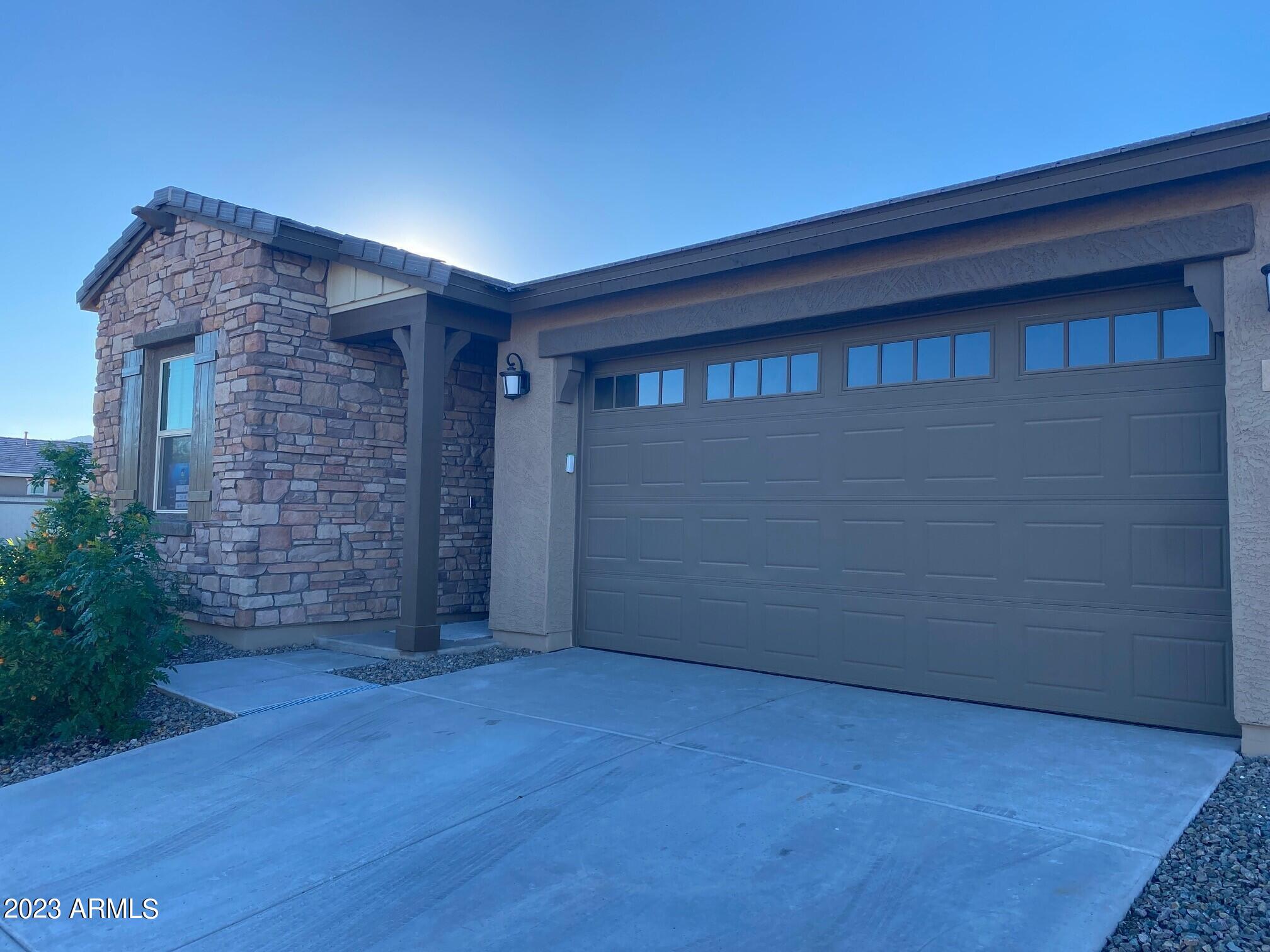 1651 W Paseo Way