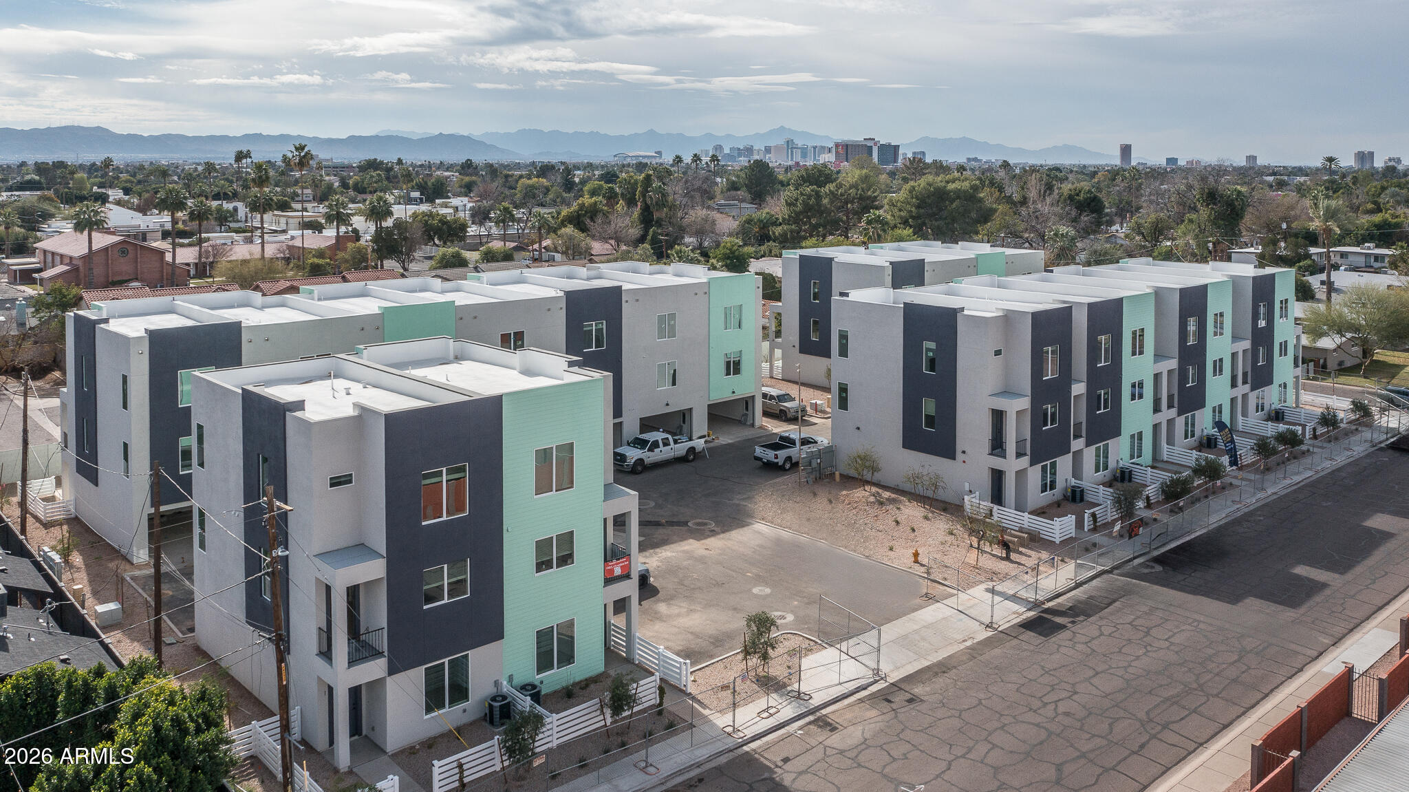 2601 E CLARENDON Avenue 2