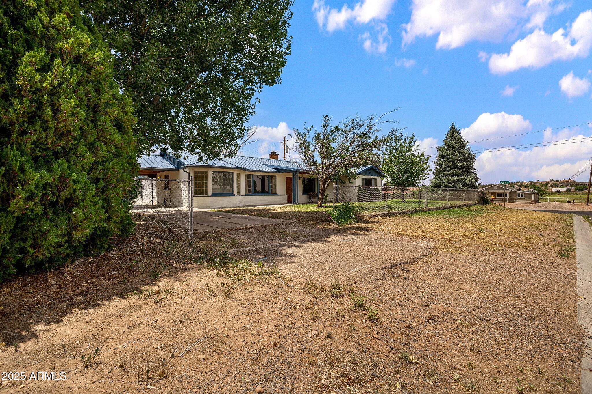 Homes 3 126 E CATTLE Lane