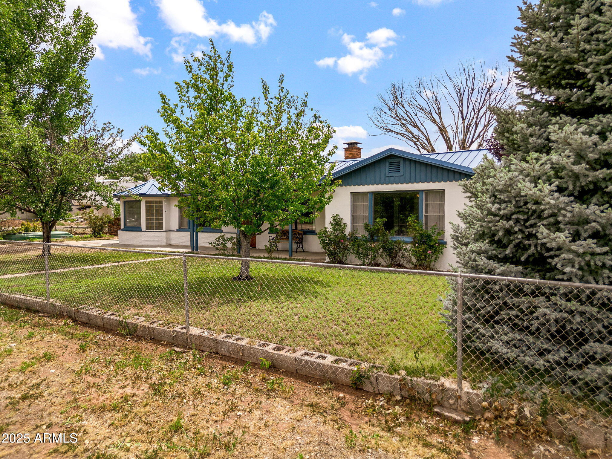 Homes 2 126 E CATTLE Lane