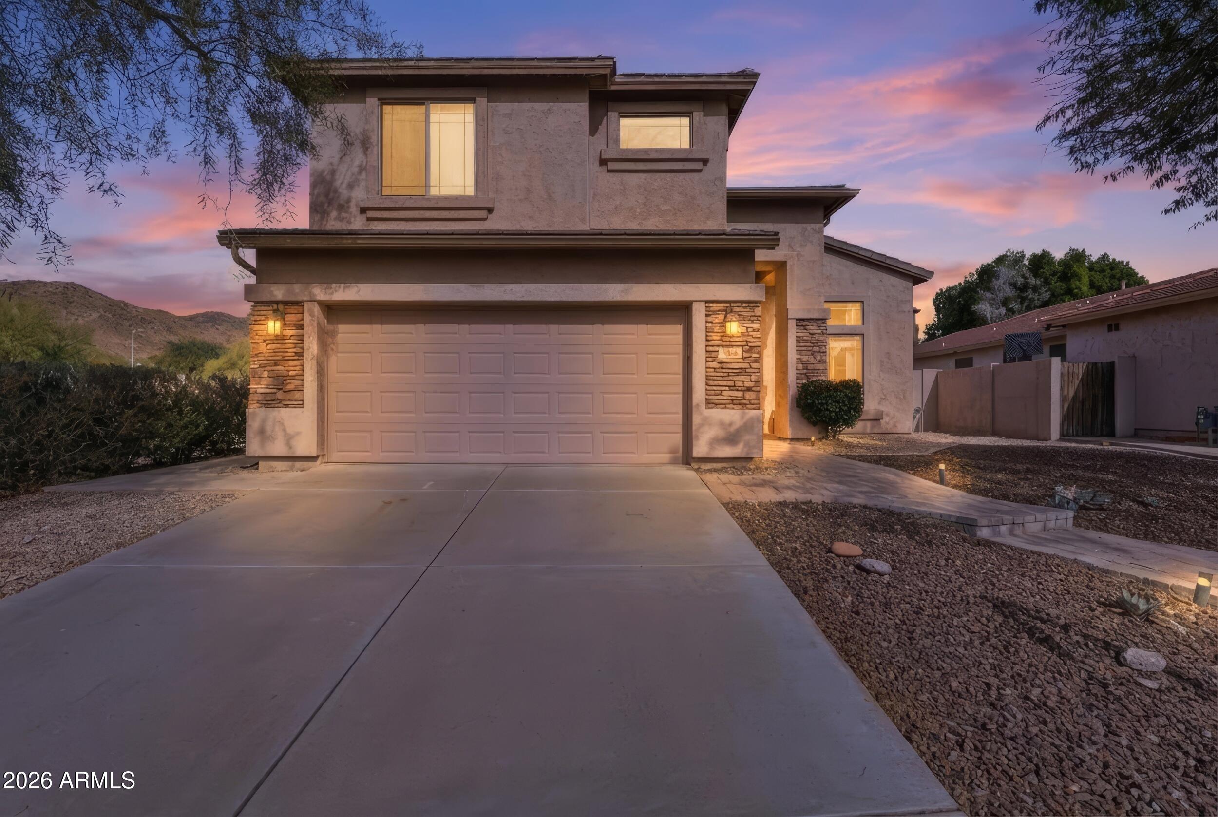 1834 W NIGHTHAWK Way
