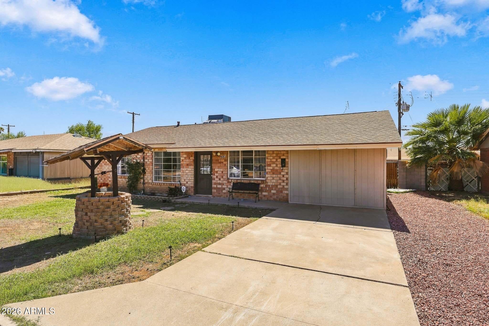 2809 W LAWRENCE Road