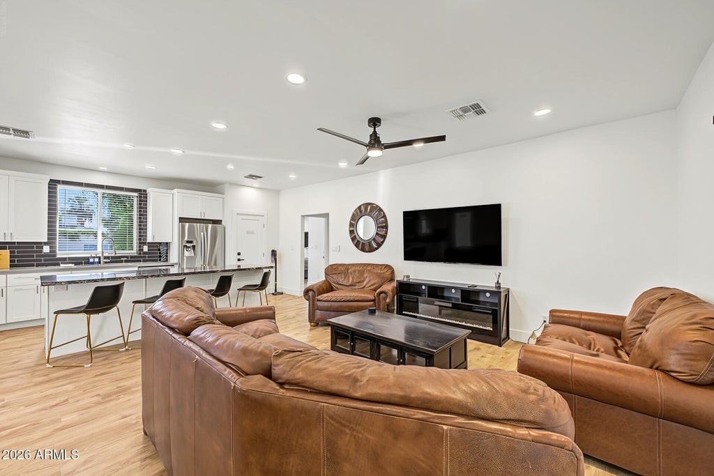 Photo of 1421 E Hubbell Street, Phoenix, AZ 85006 (MLS # 7093125)