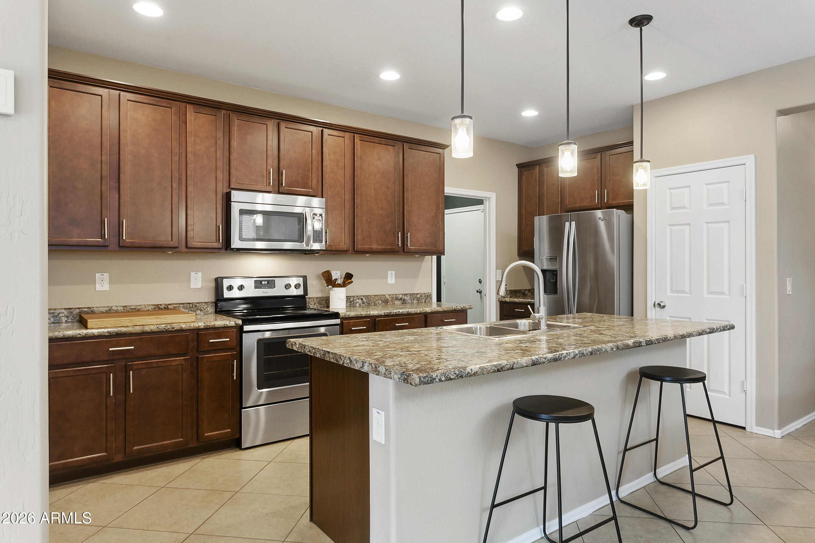 12041 W COTTONTAIL Lane