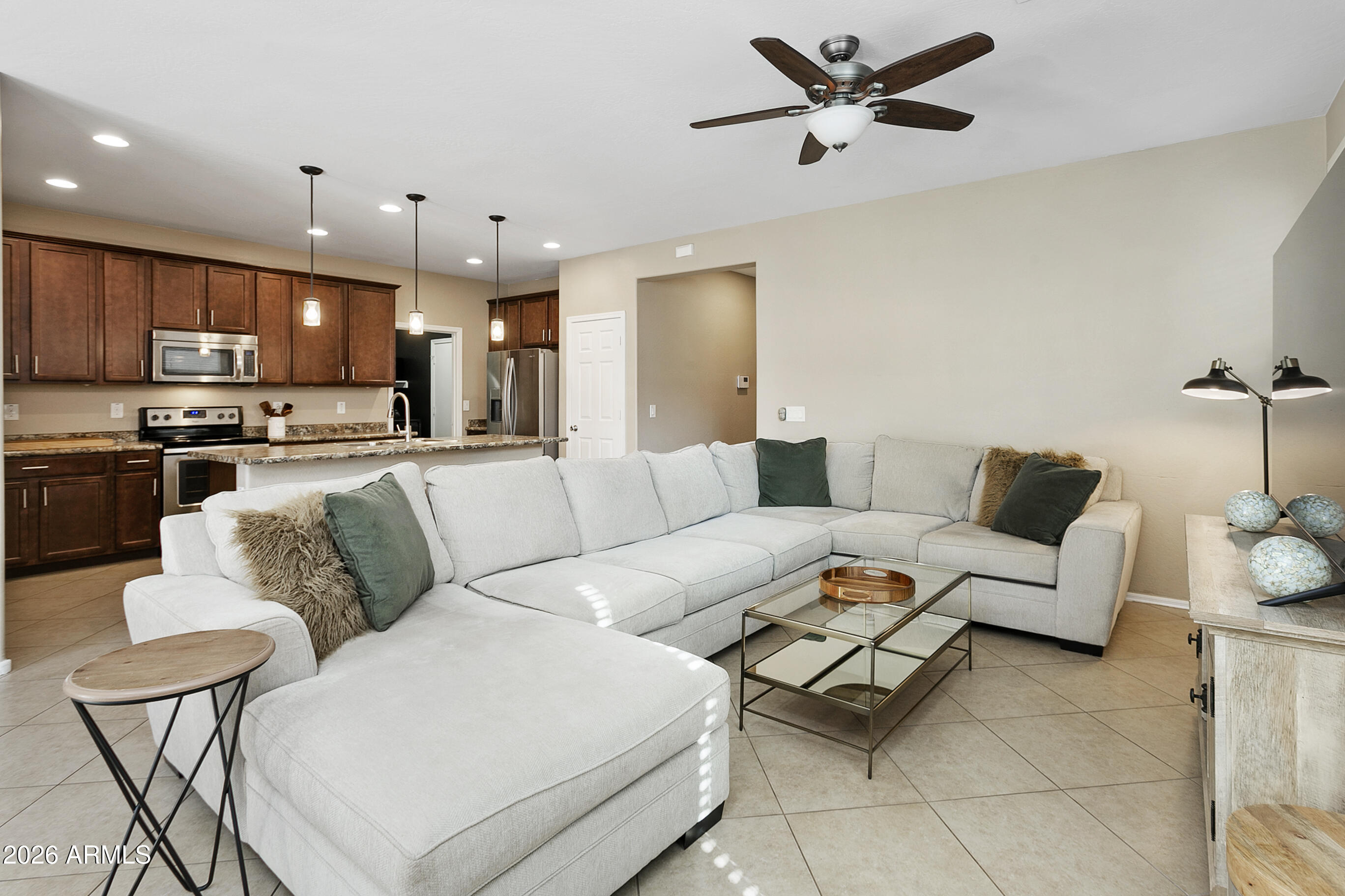 12041 W COTTONTAIL Lane