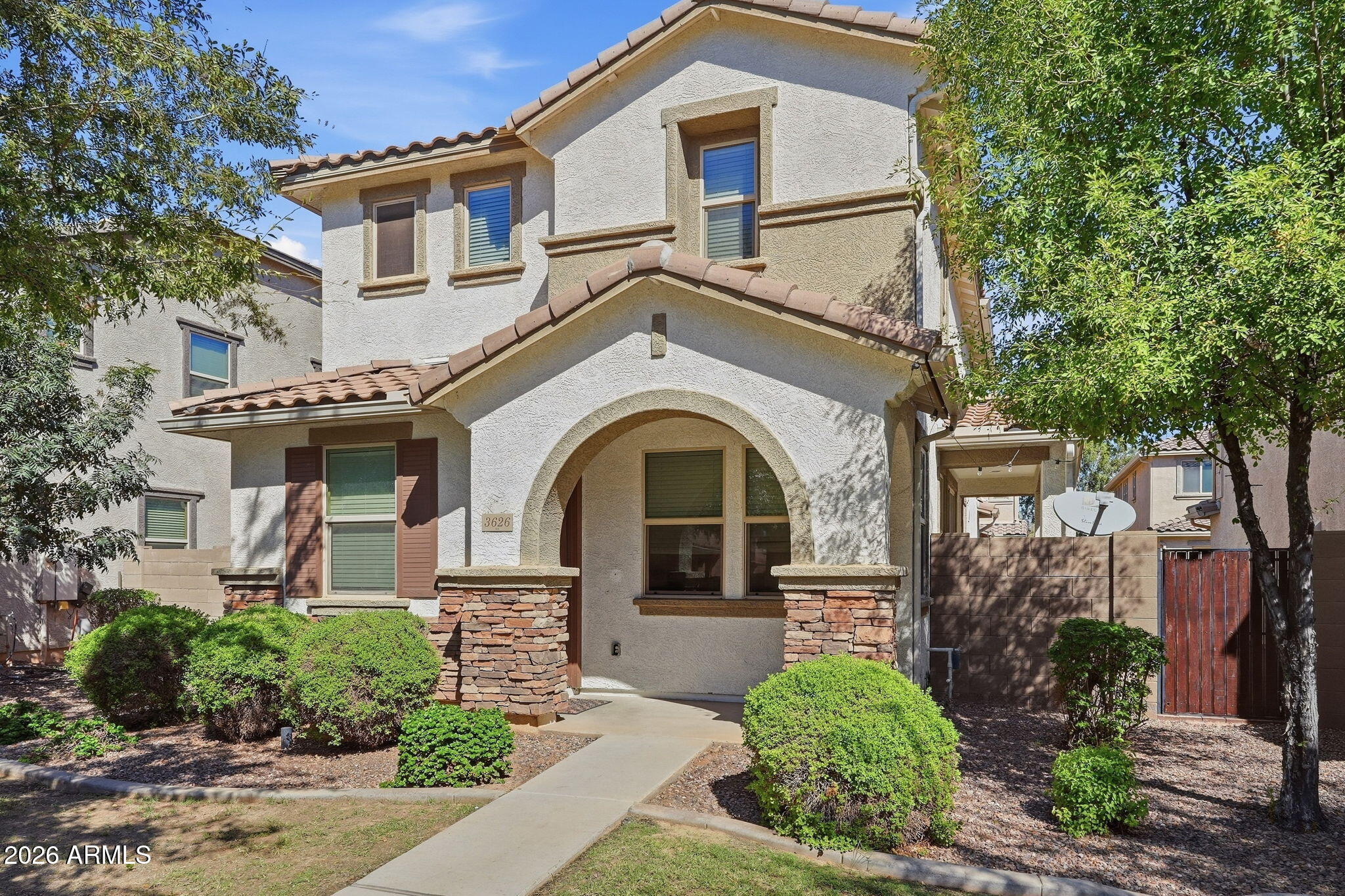 3626 E LARSON Lane
