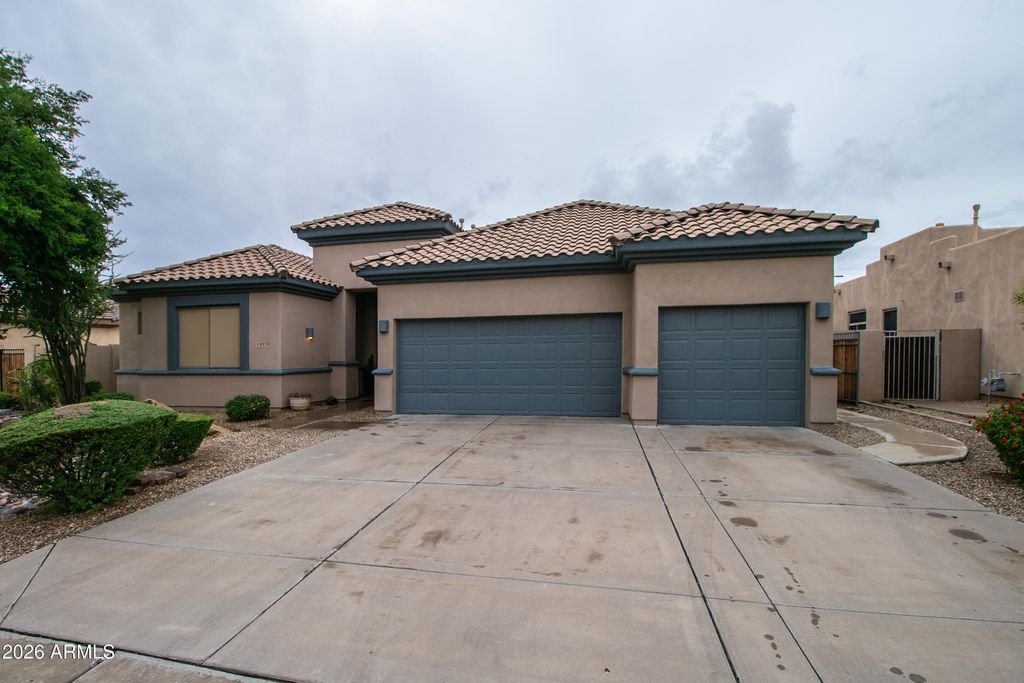 Photo of 14539 W Hillside Street, Goodyear, AZ 85395 (MLS # 7002033)
