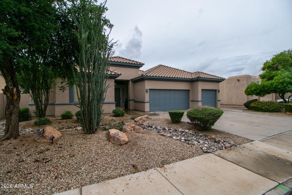 Photo of 14539 W Hillside Street, Goodyear, AZ 85395 (MLS # 7002033)
