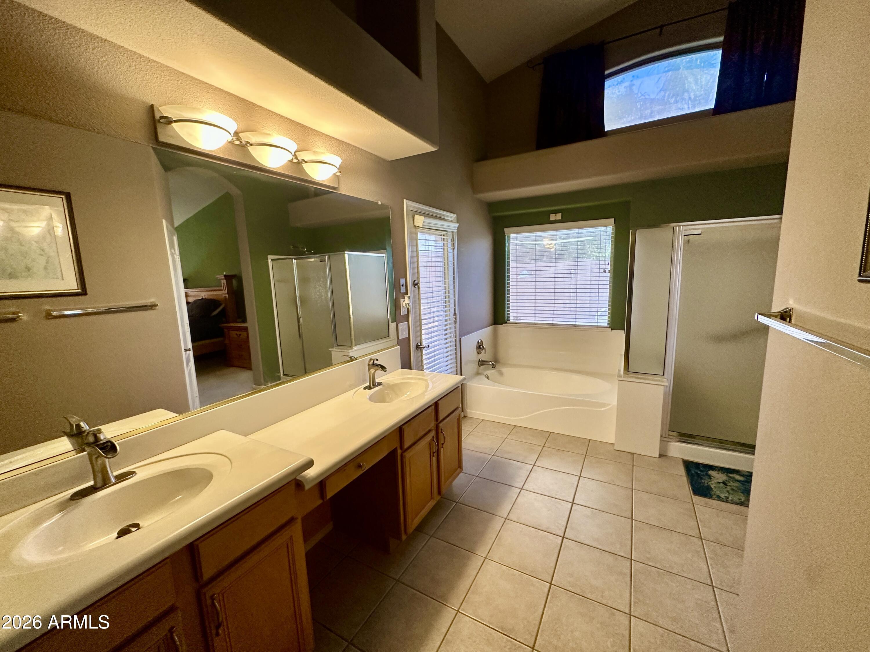 MERIDIAN POINTE - Residential