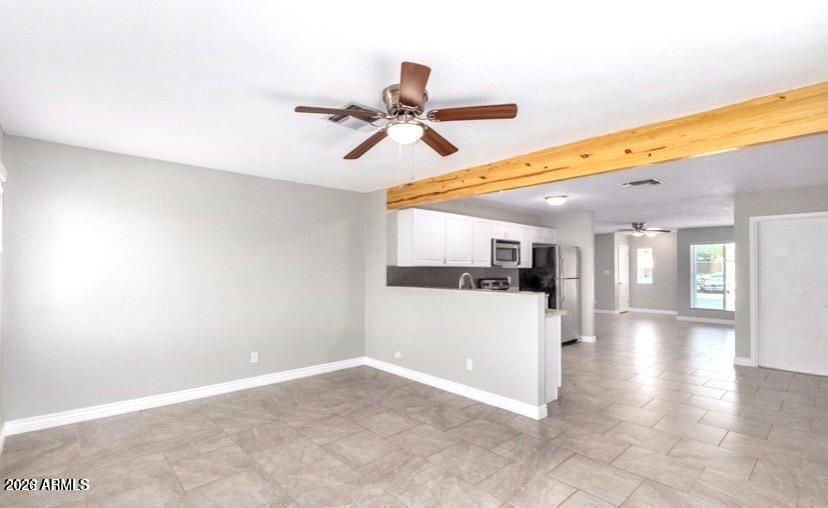 7127 W VERMONT Avenue