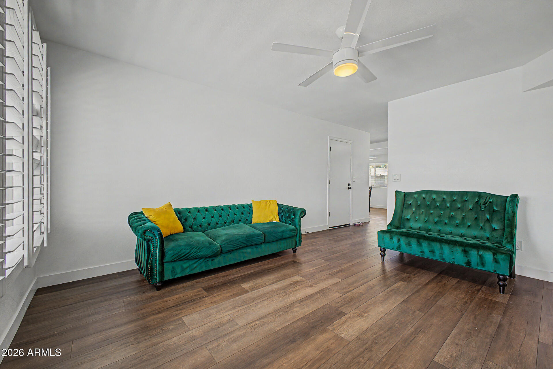 3524 E ANGELA Drive