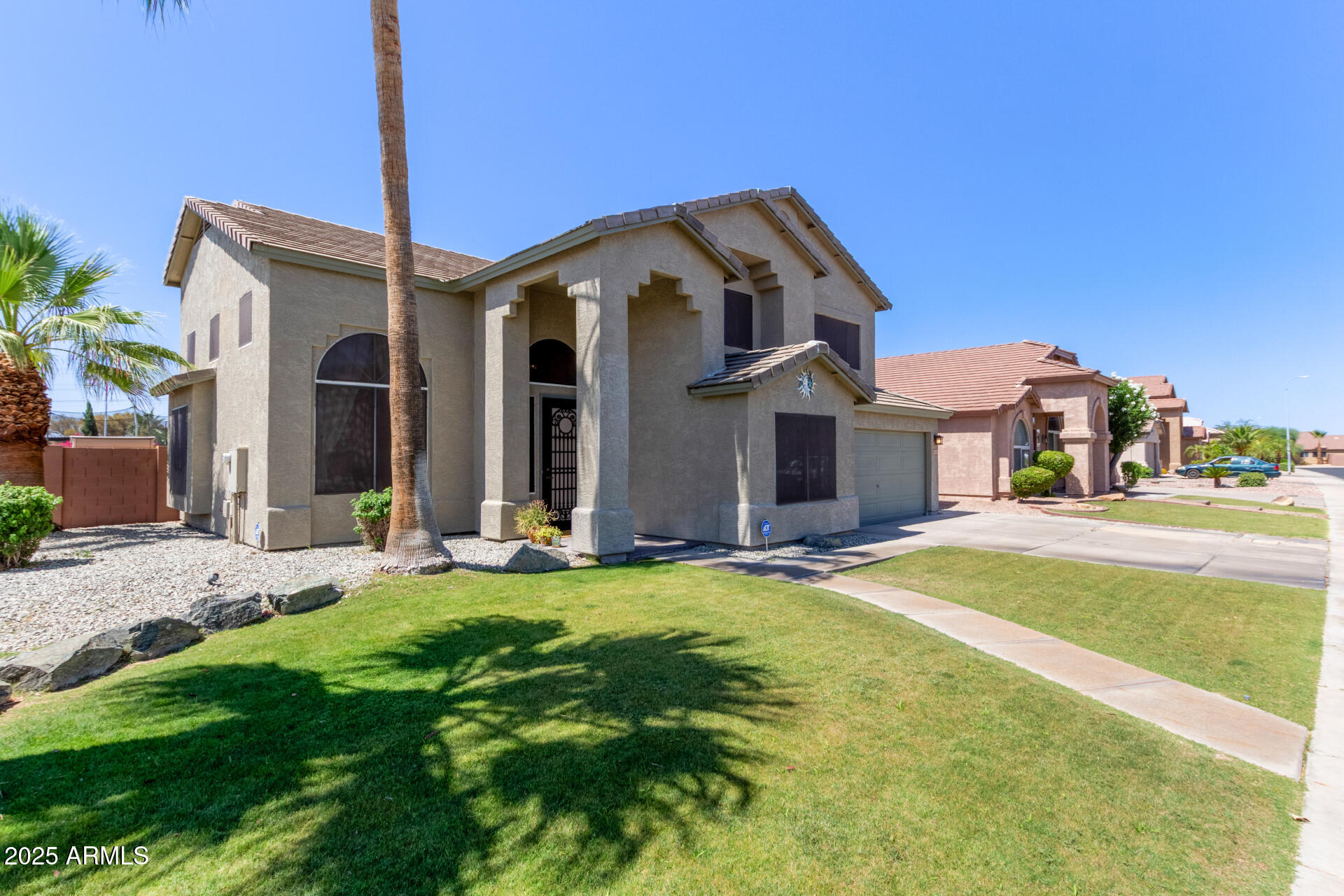 4331 E REDWOOD Lane