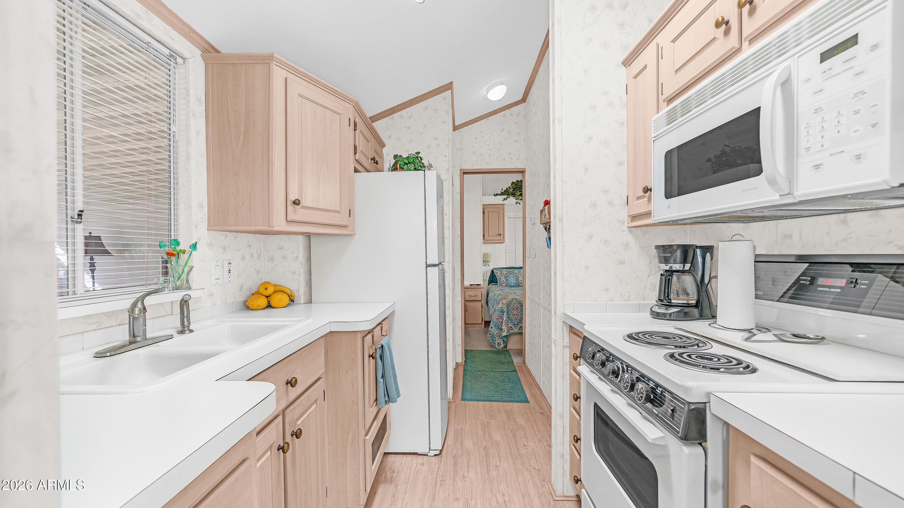 GOLDEN VISTA - Residential