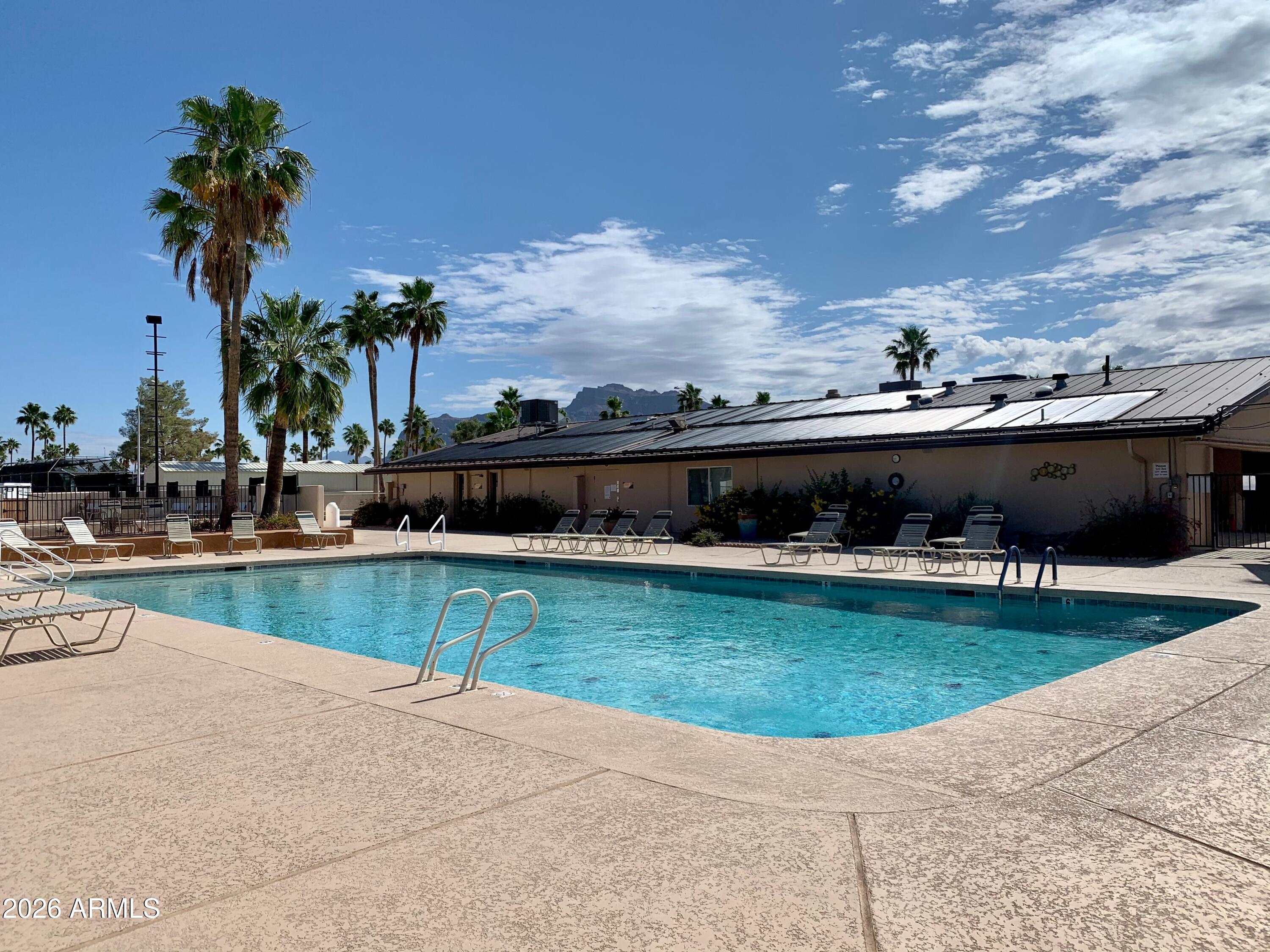 GOLDEN VISTA - Residential