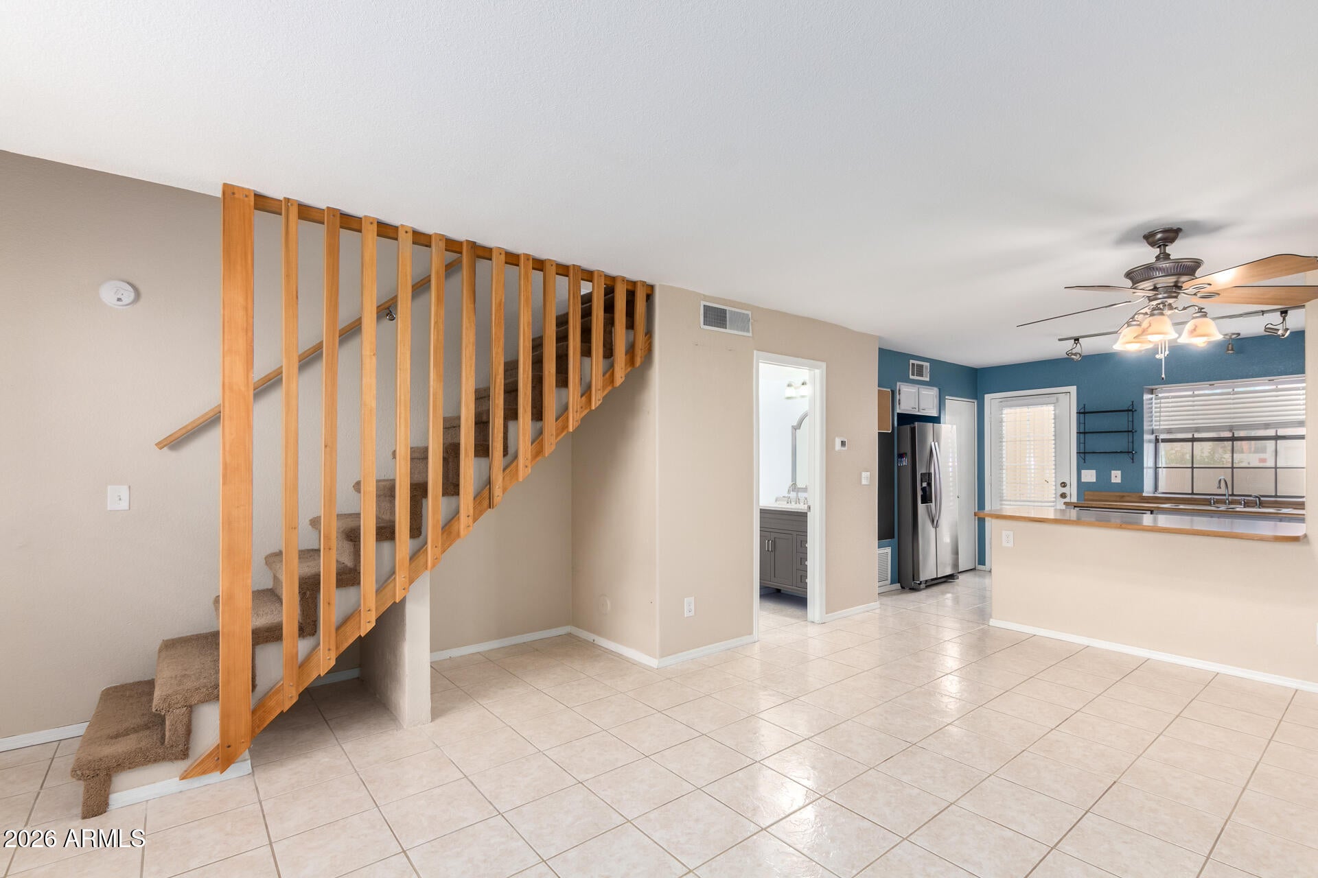 5704 E Aire Libre Avenue 1012