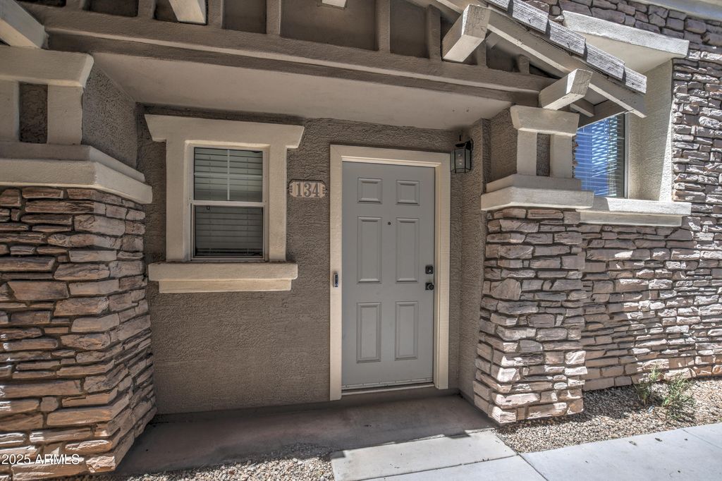 Photo of 134 W Campbell Court, Gilbert, AZ 85233 (MLS # 6958687)