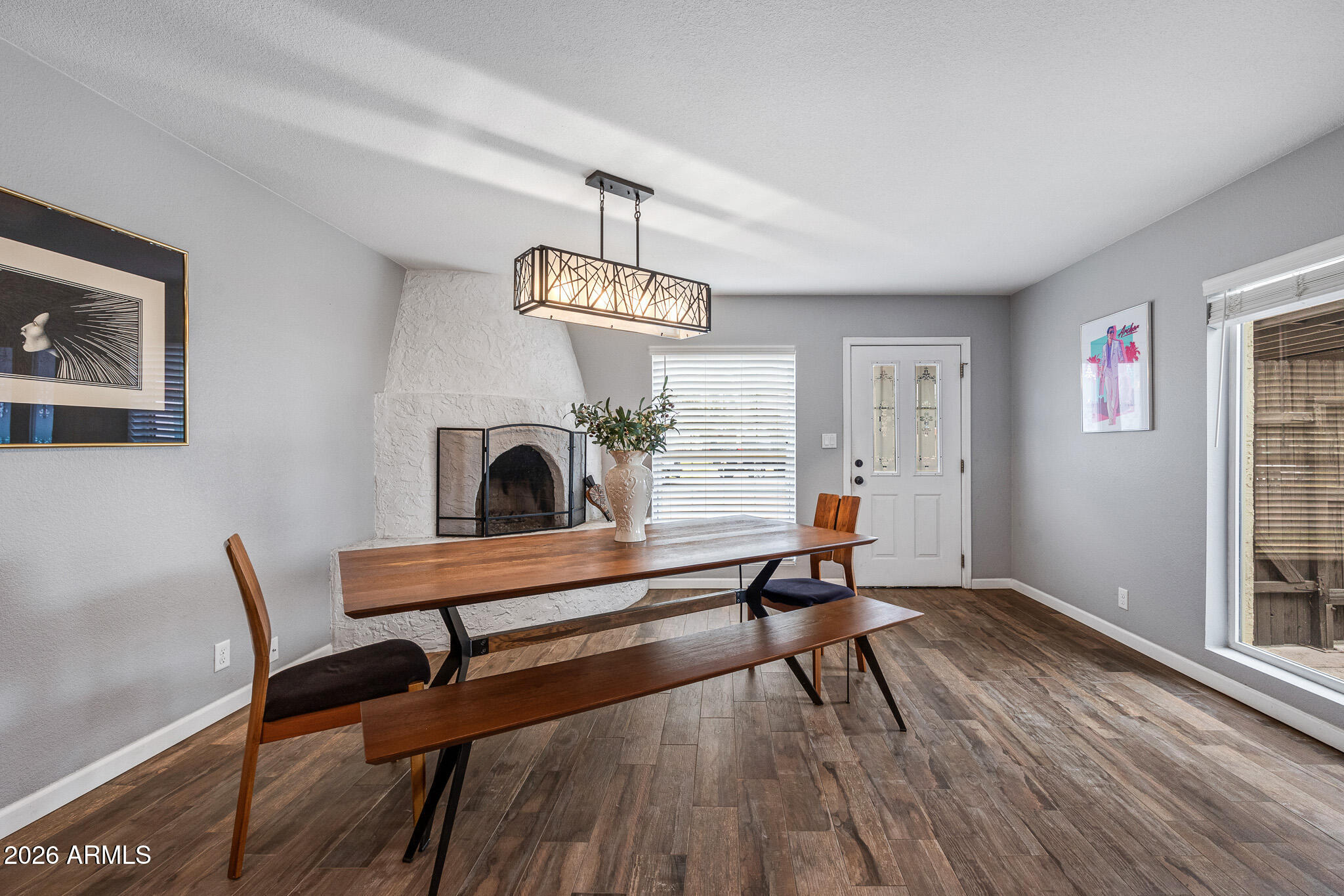 1725 N DATE Street 26