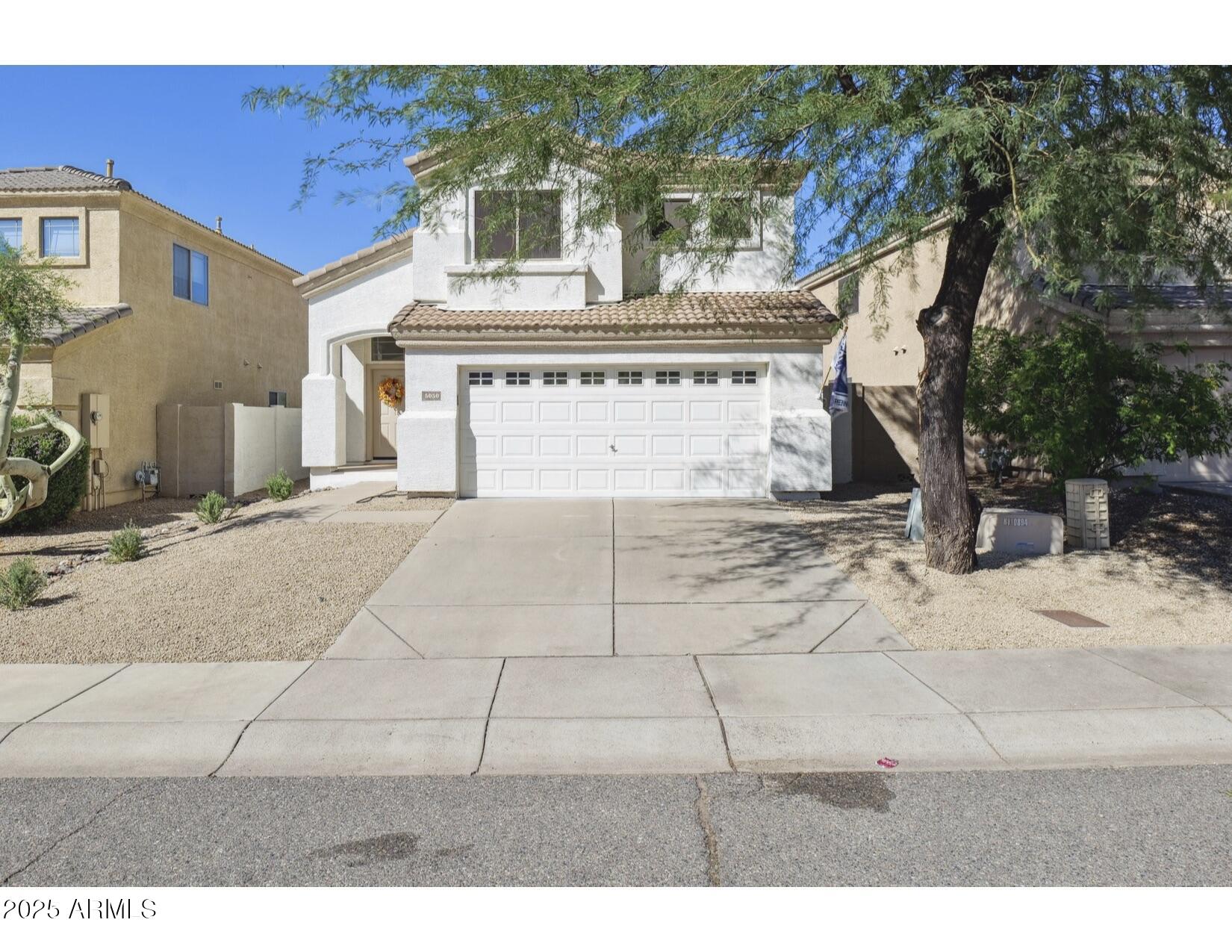 5050 E ROBERTA Drive