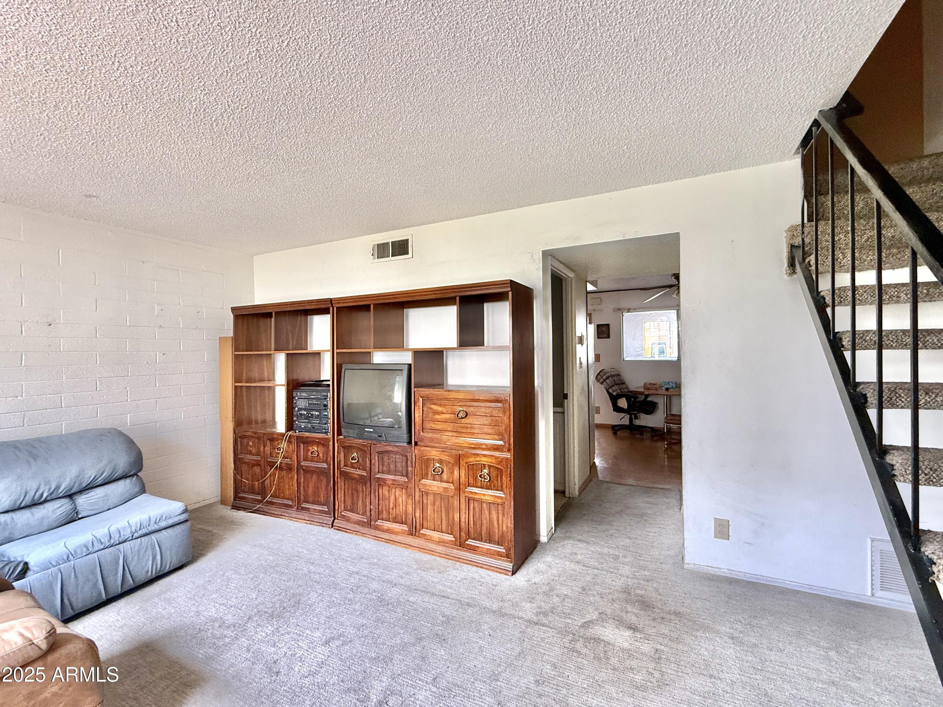 8210 E GARFIELD Street K4