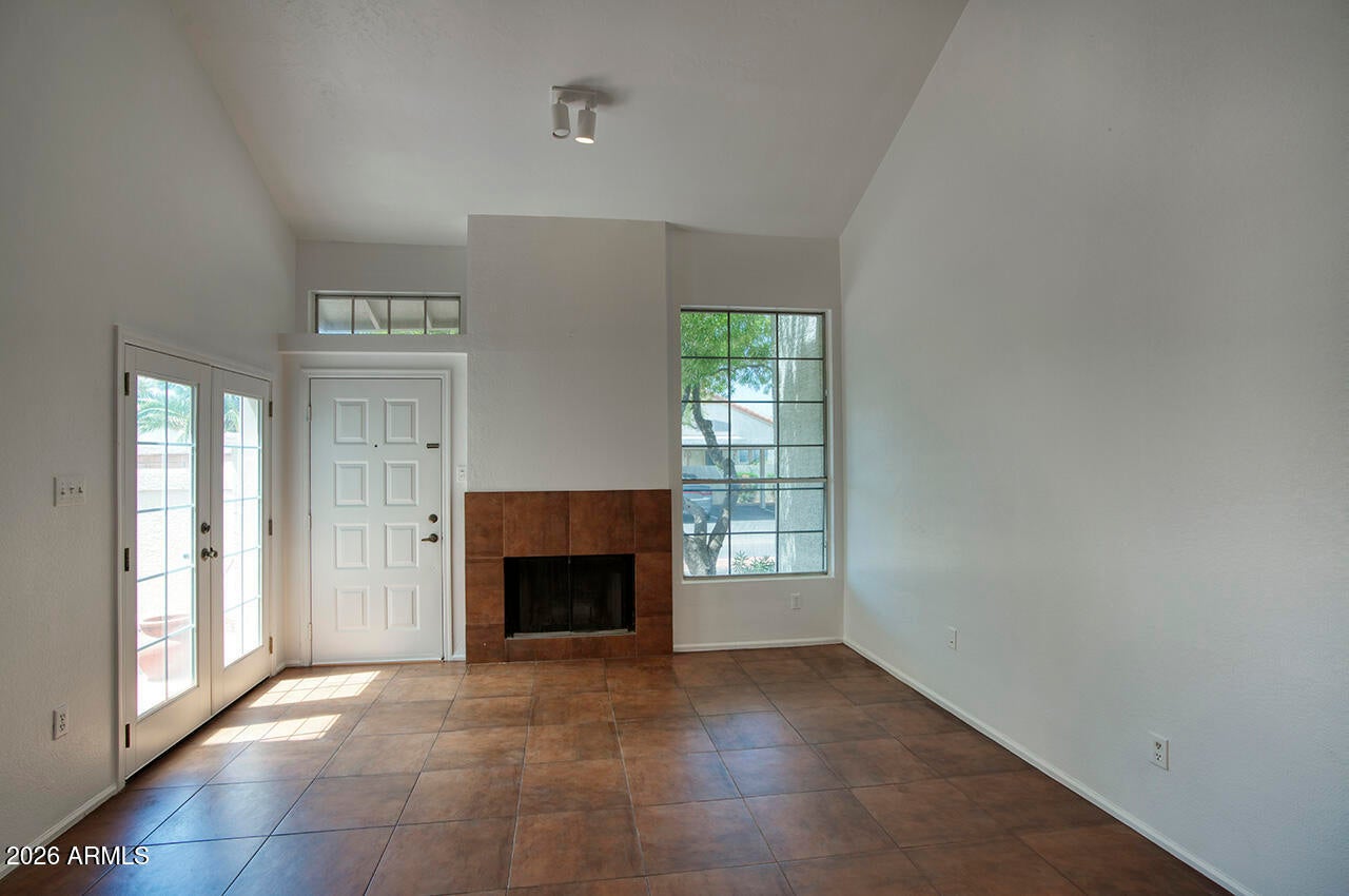 1717 E UNION HILLS Drive 1032