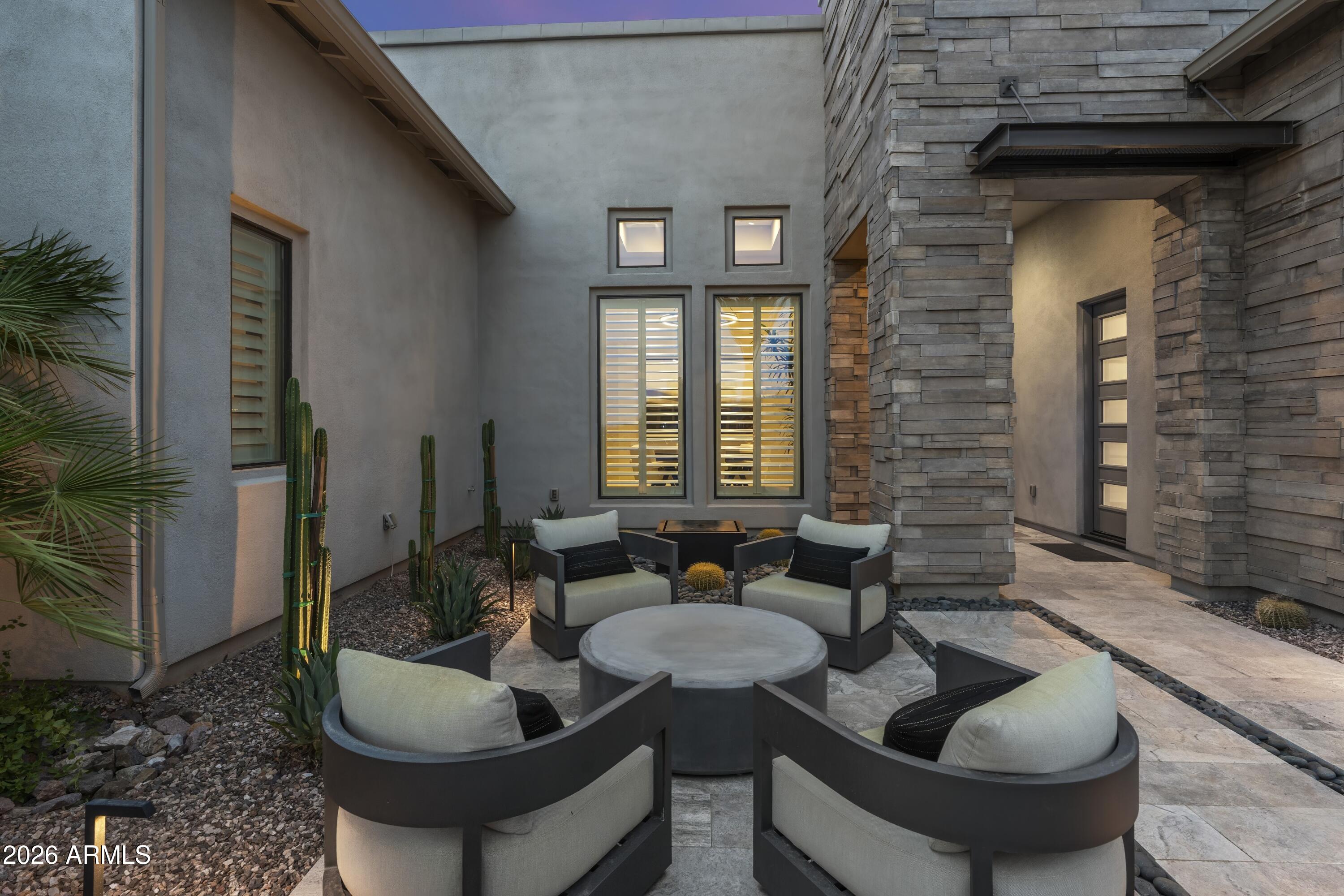 9726 W MONTE LINDO --