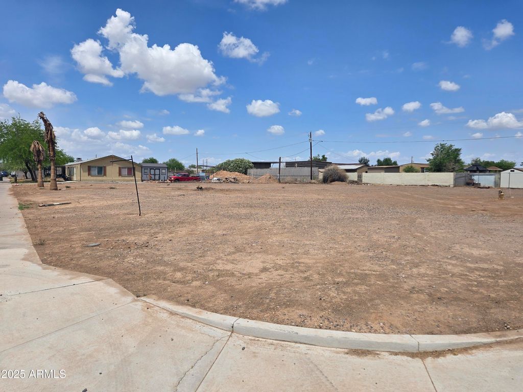 Photo of 5649 S 42nd Avenue #50, Phoenix, AZ 85041 (MLS # 6862411)