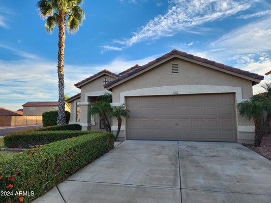 15923 W POST DR, SURPRISE, AZ 85374 - Image fe89c40adea55a4cb60fefa217b7e93c/284815942