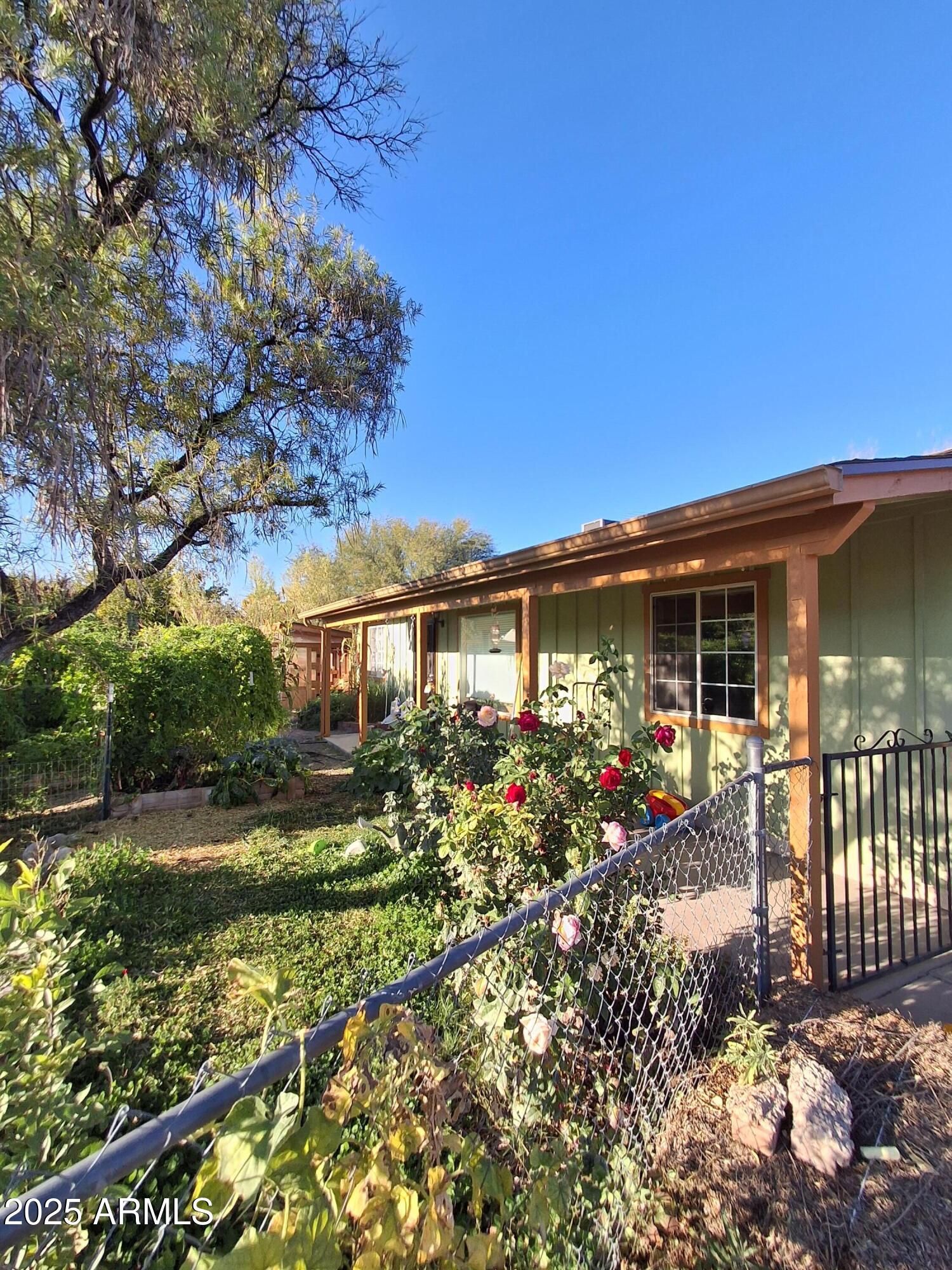 4020 E CREEK VIEW Drive