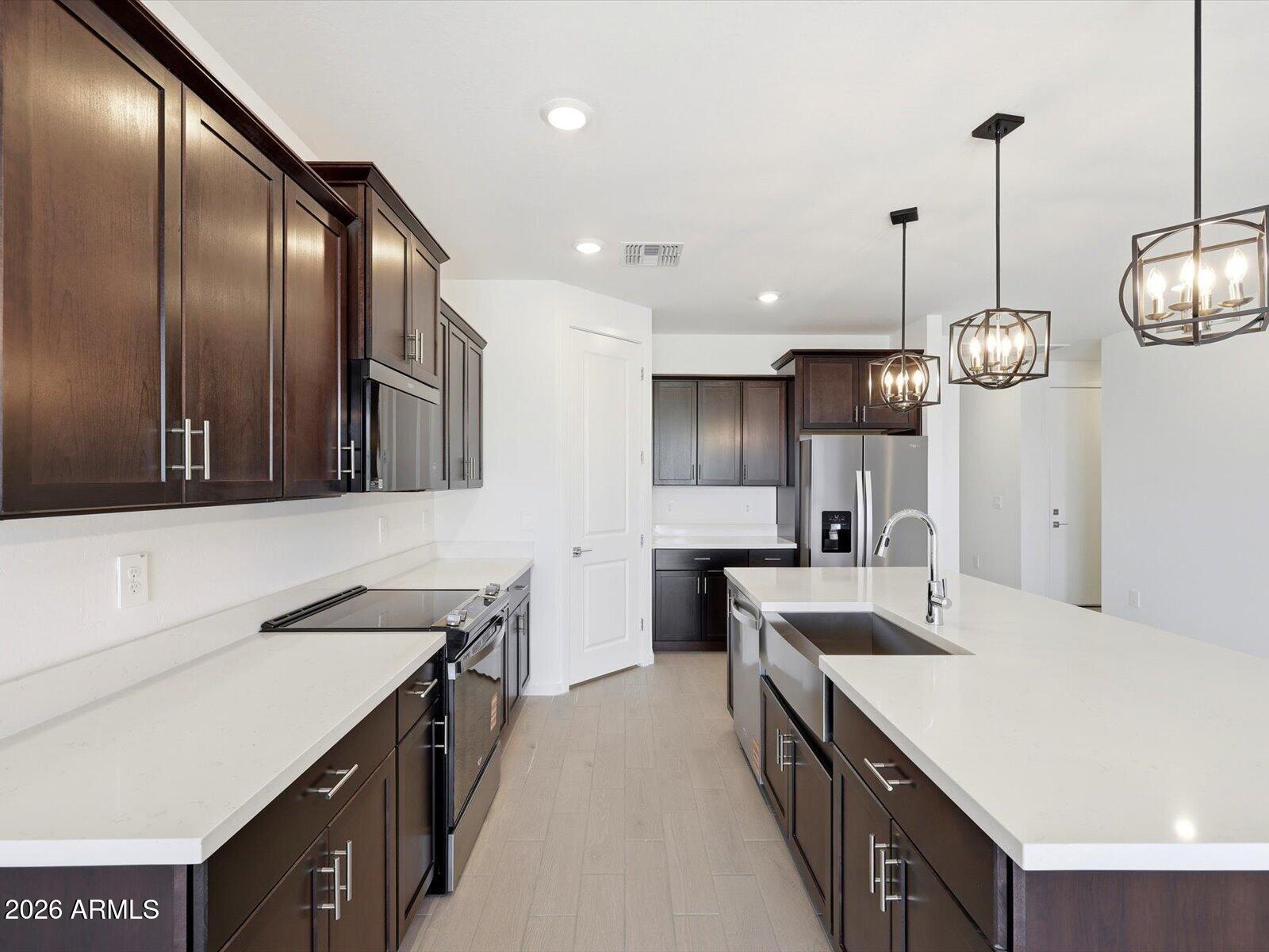24429 W GWEN Street