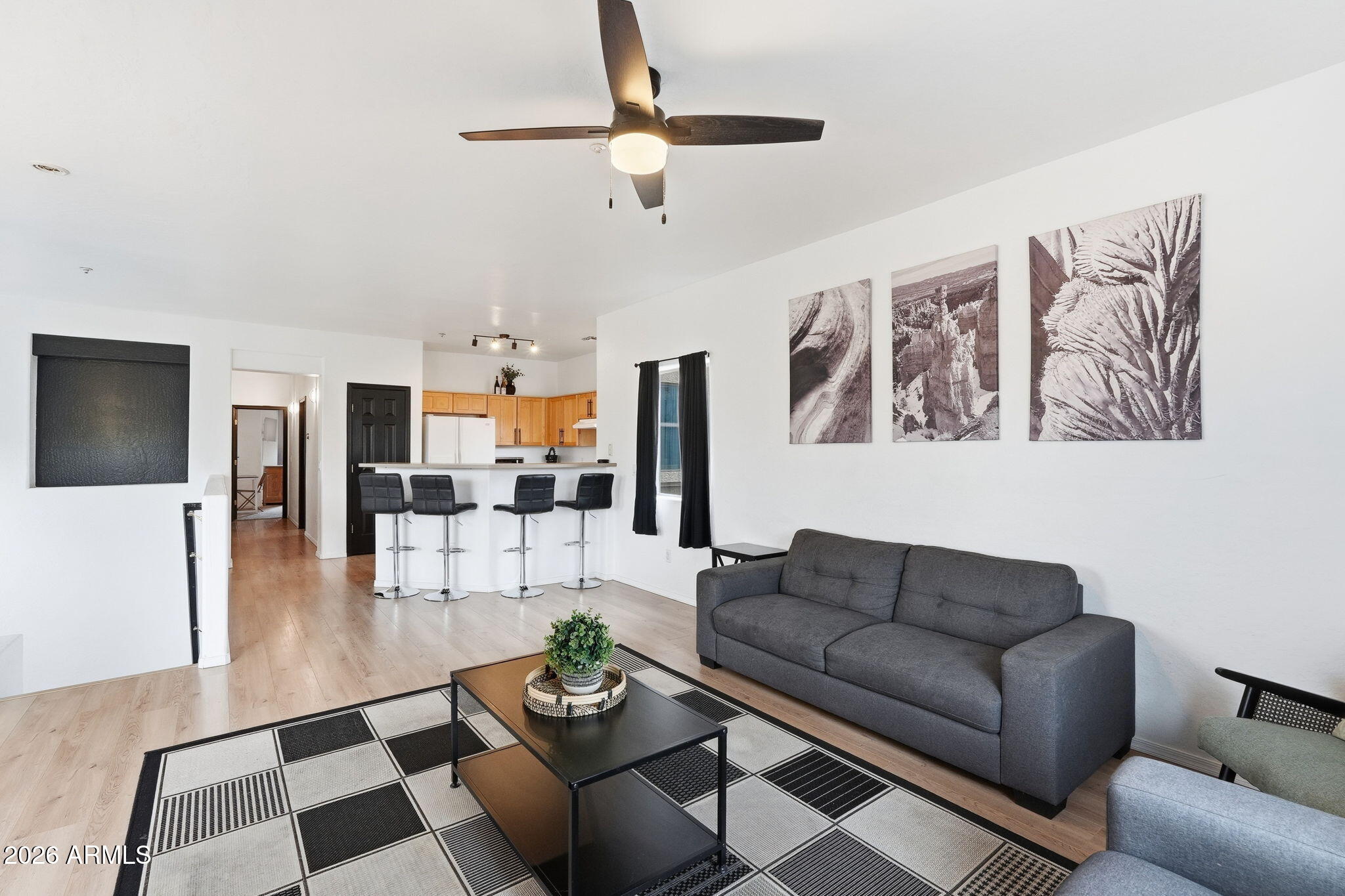 525 N MILLER Road 216