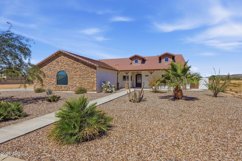 Photo of 10276 W Mustang Drive, Casa Grande, AZ 85194 (MLS # 6999334)