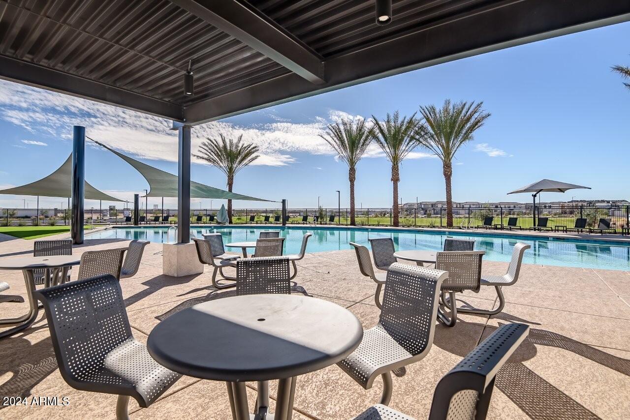 804 W Superstition Drive