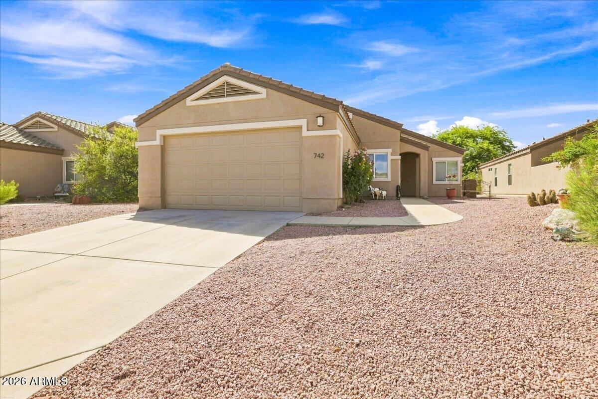 742 S RAINBOW RIDGE Drive S