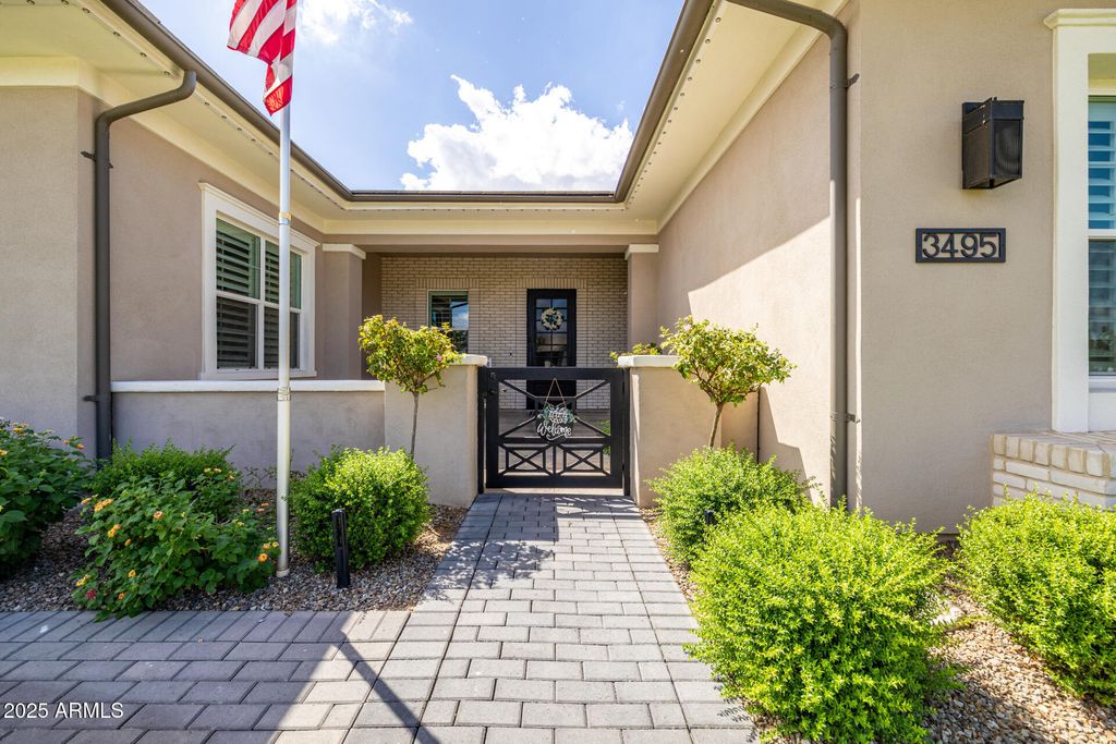 Photo of 3495 E Bloomfield Parkway, Gilbert, AZ 85296 (MLS # 6918983)