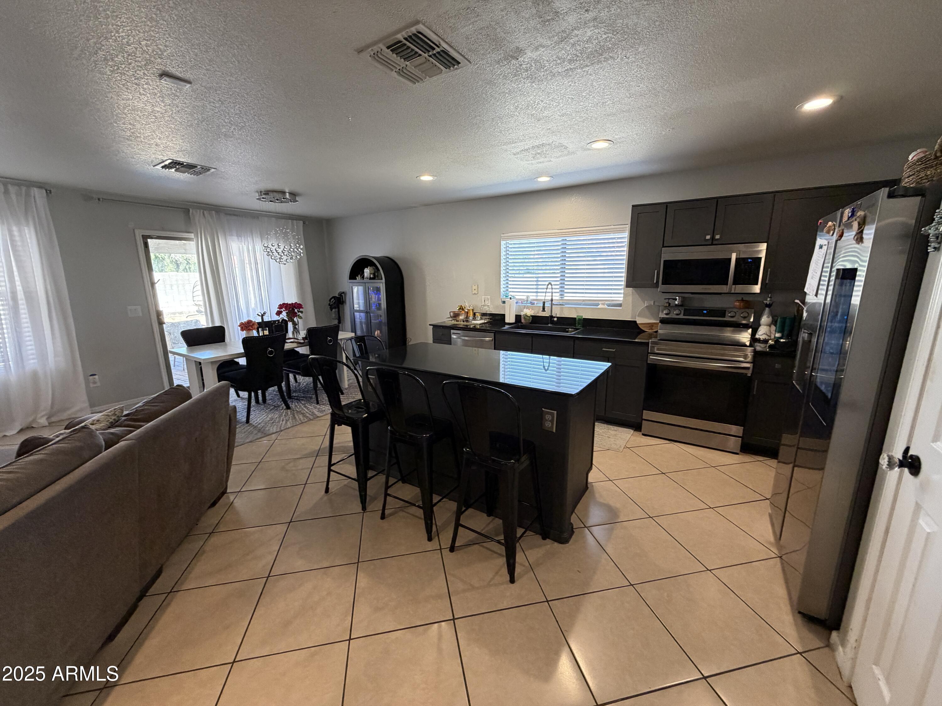 3114 W CAVEDALE Drive