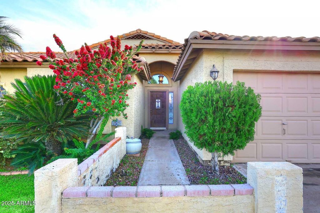 Photo of 1971 E Buena Vista Drive, Tempe, AZ 85284 (MLS # 6952133)