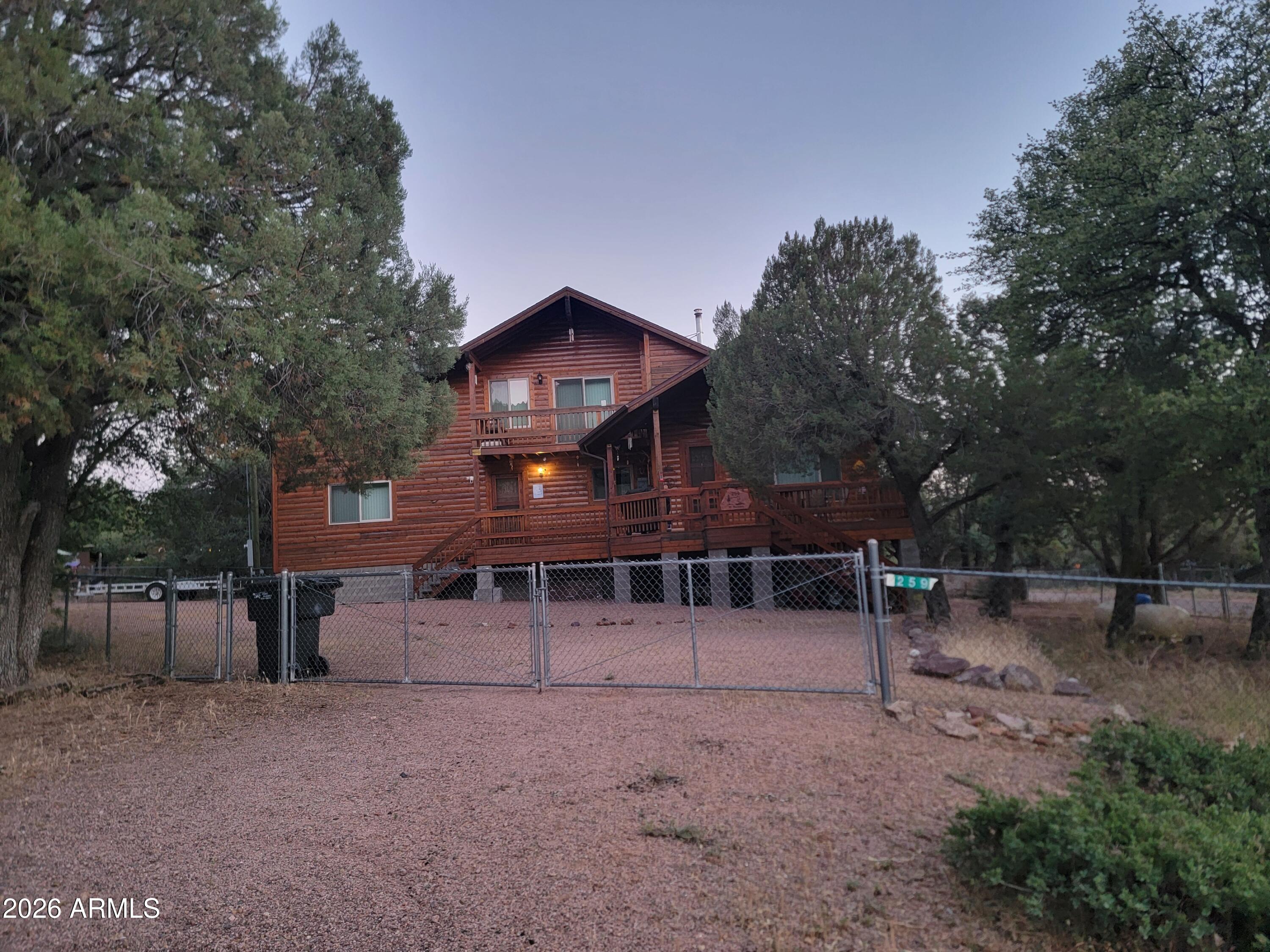 259 W BUCKSKIN Road