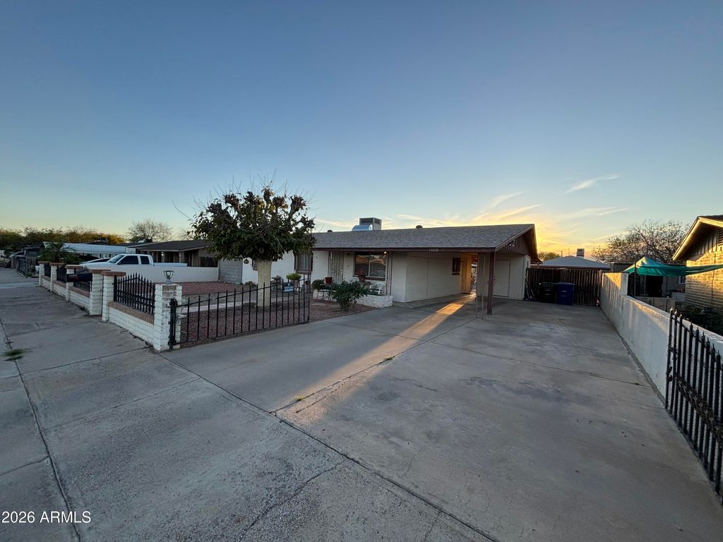 Photo of 14010 N 4th Avenue, El Mirage, AZ 85335 (MLS # 6994122)