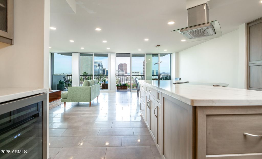 Photo of 2323 N Central Avenue #705, Phoenix, AZ 85004 (MLS # 6973194)